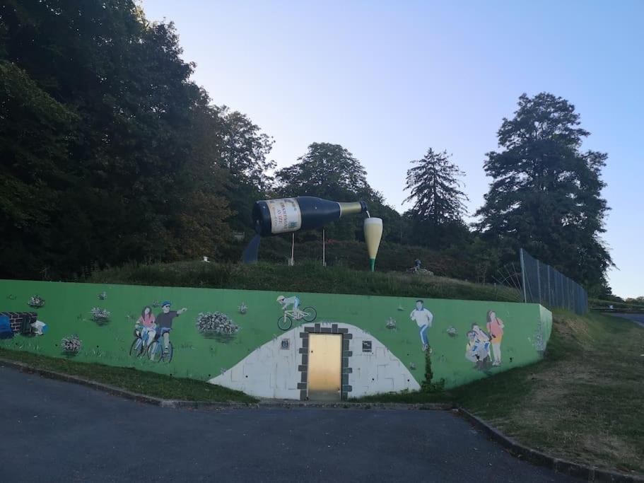 Gite "La Bulle De Lena" Avec Petit-Dejeuner Garage Et Parking Flavigny Exterior photo