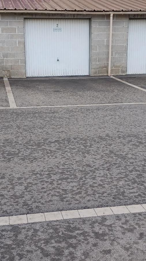 Gite "La Bulle De Lena" Avec Petit-Dejeuner Garage Et Parking Flavigny Exterior photo